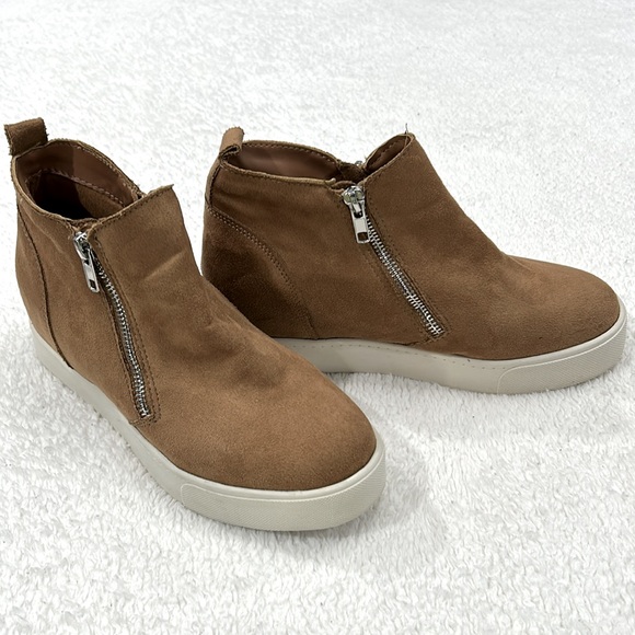 SODA Wedge Brown Suede Women’s Sneakers Size 7.5 - Picture 2 of 8